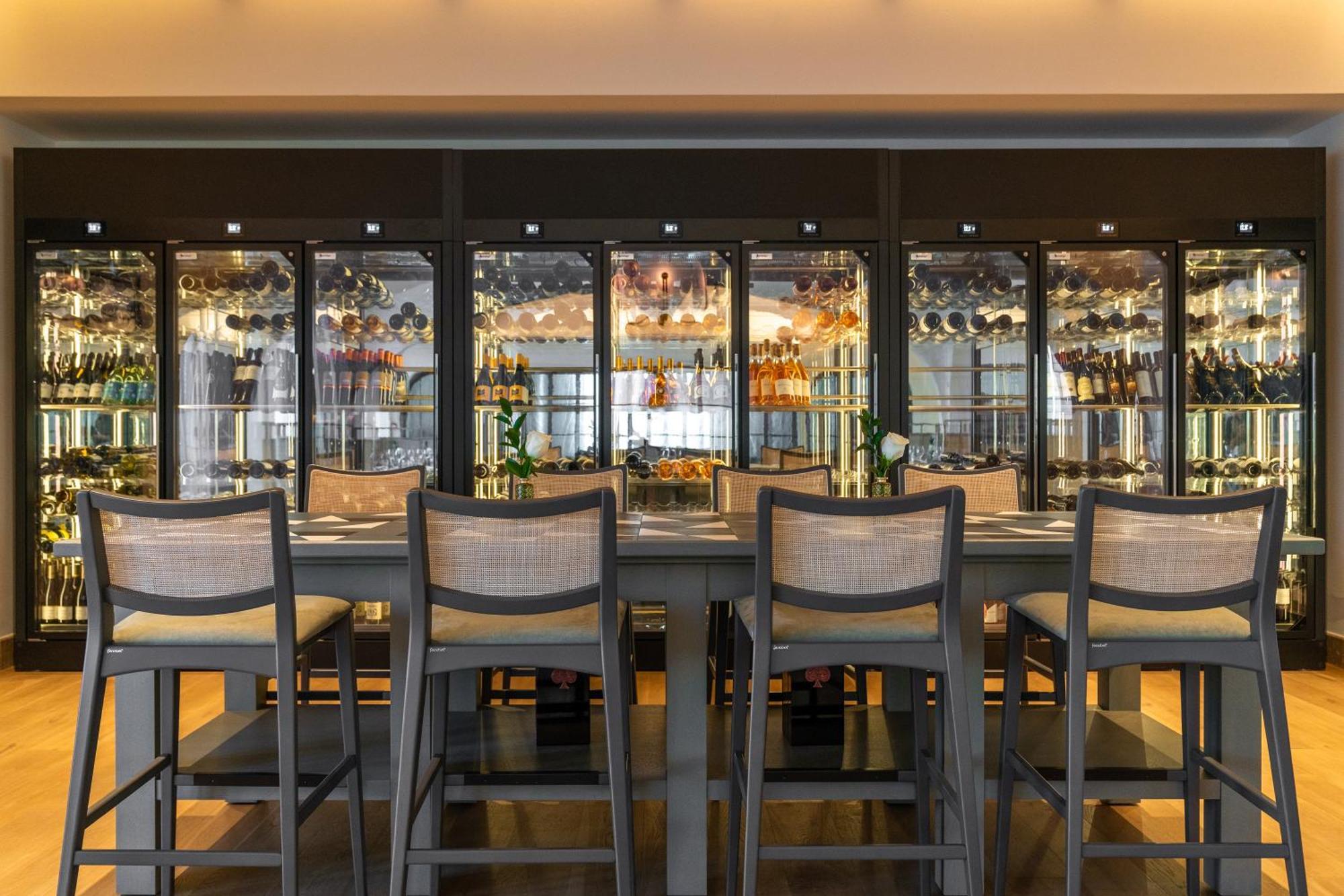 City Of Dreams Mediterranean - Integrated Resort, Casino & Entertainment Limisso Esterno foto The bar at the restaurant