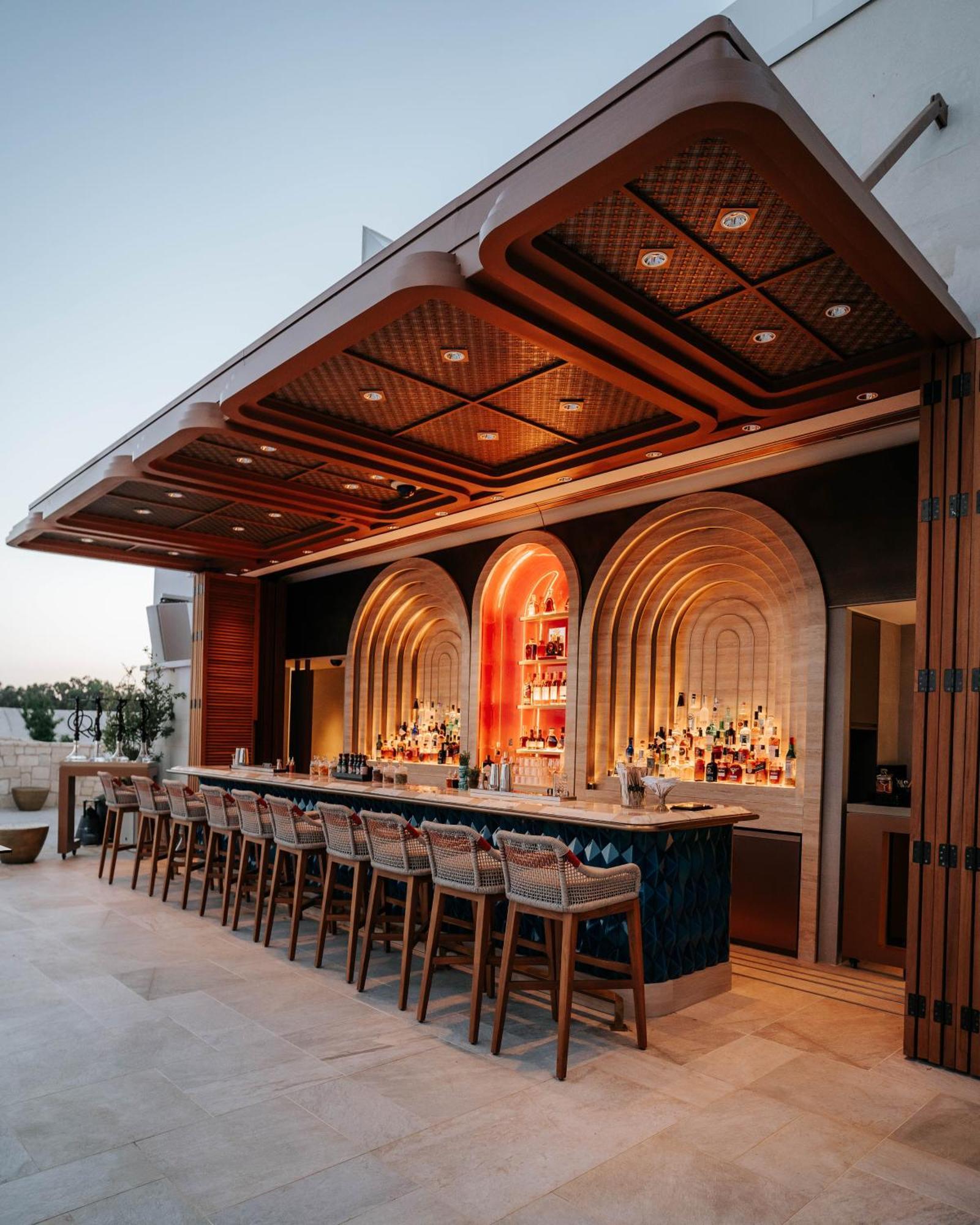 City Of Dreams Mediterranean - Integrated Resort, Casino & Entertainment Limisso Esterno foto The rooftop bar at the hotel