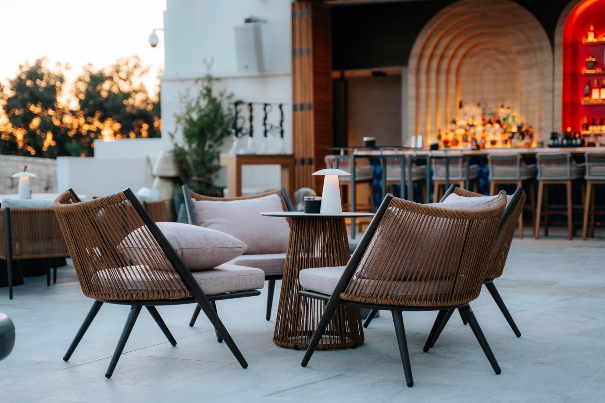 City Of Dreams Mediterranean - Integrated Resort, Casino & Entertainment Limisso Esterno foto The rooftop bar at the hotel