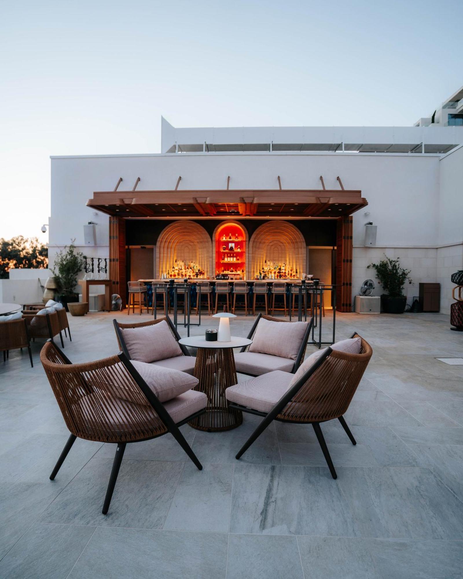 City Of Dreams Mediterranean - Integrated Resort, Casino & Entertainment Limisso Esterno foto The rooftop bar at the hotel