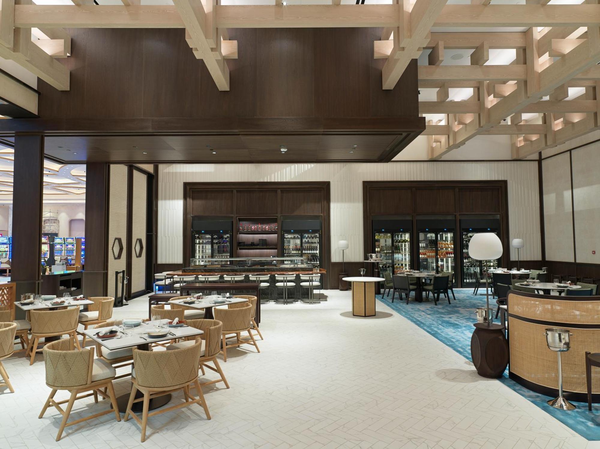 City Of Dreams Mediterranean - Integrated Resort, Casino & Entertainment Limisso Esterno foto The interior of the lounge