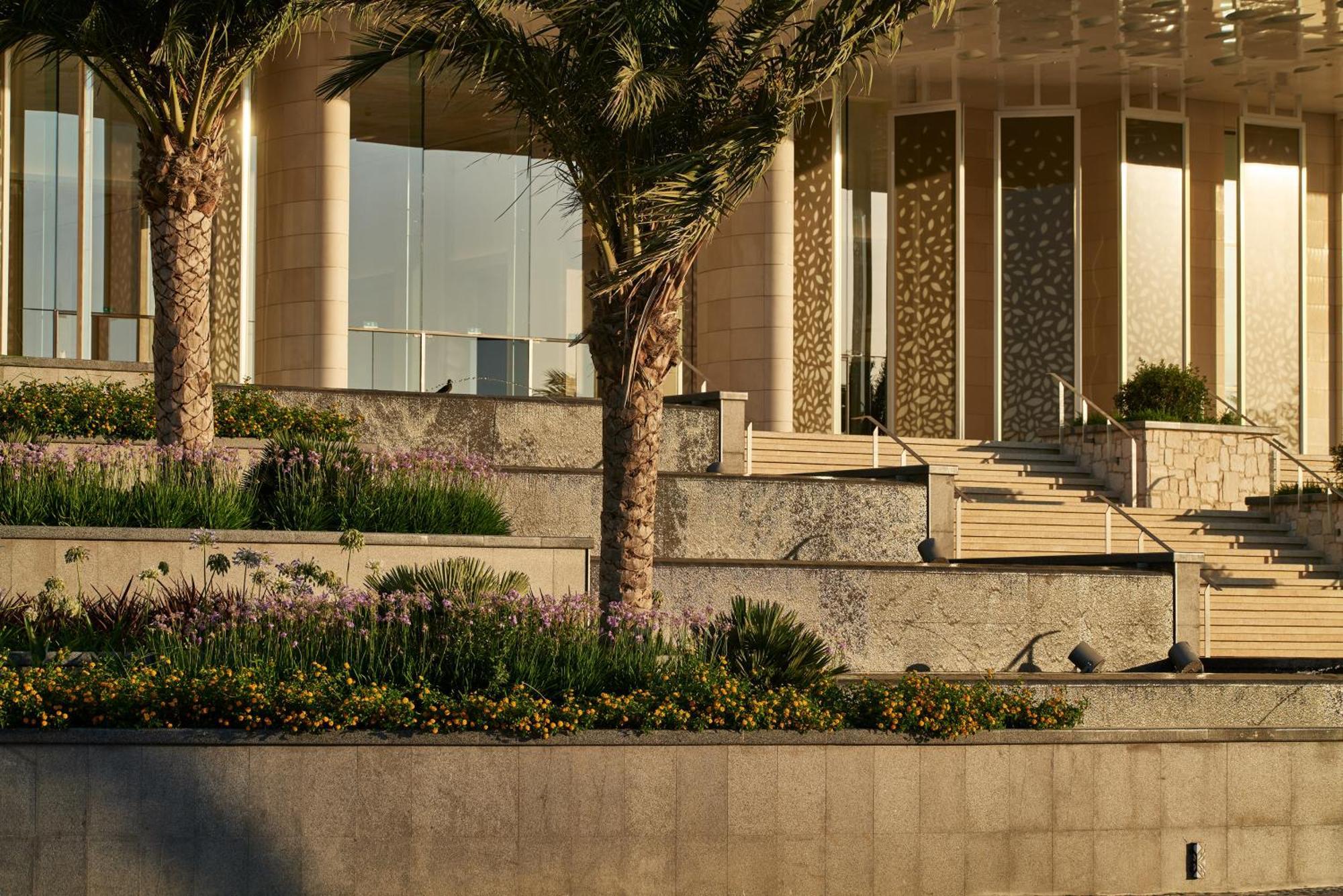 City Of Dreams Mediterranean - Integrated Resort, Casino & Entertainment Limisso Esterno foto The Four Seasons Hotel, Bahrain