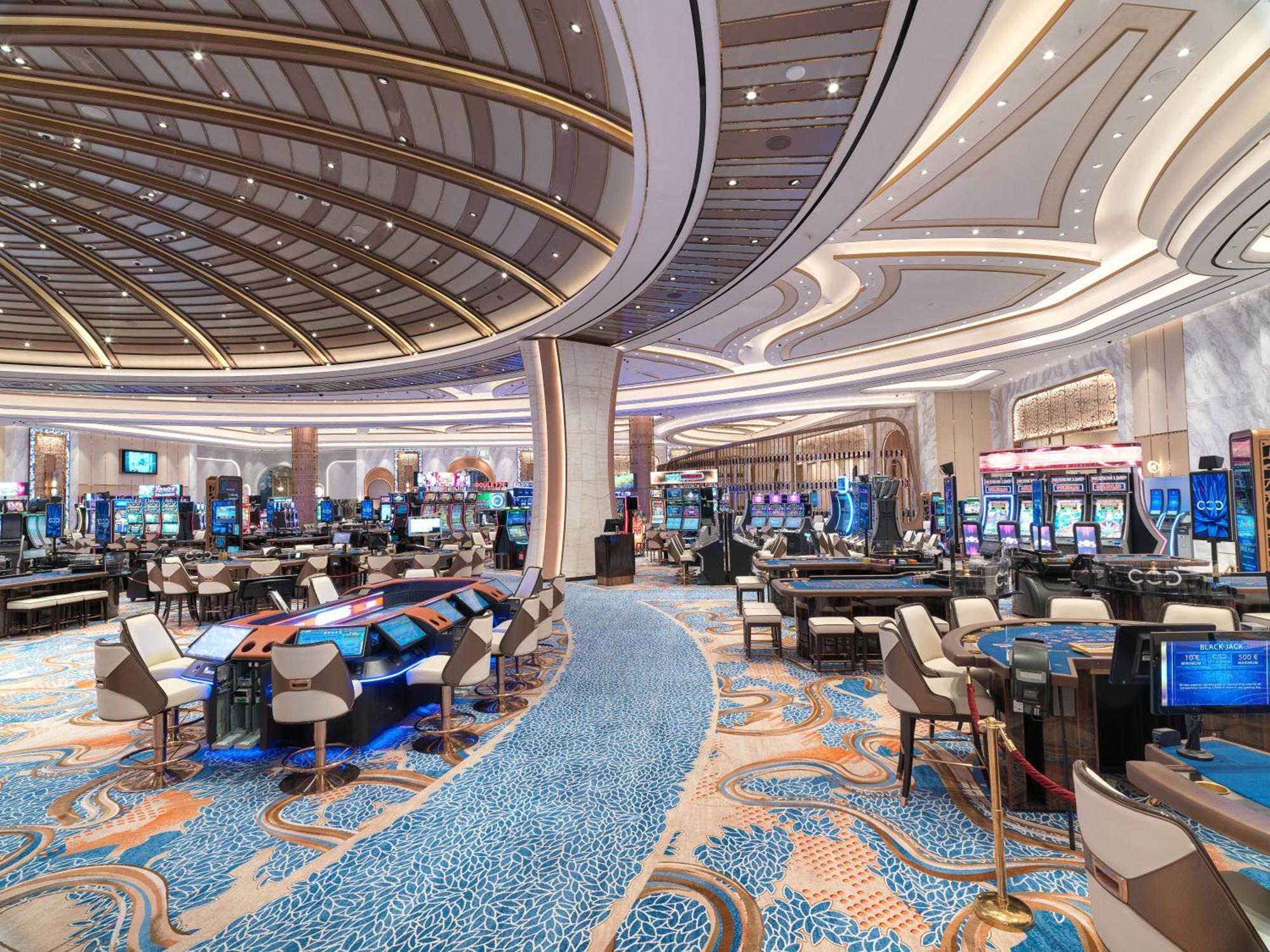 City Of Dreams Mediterranean - Integrated Resort, Casino & Entertainment Limisso Esterno foto The casino floor at Wynn Las Vegas